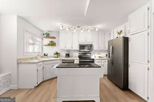 296 Modoc Dr, Cornelia, GA 30531 - Photo 14