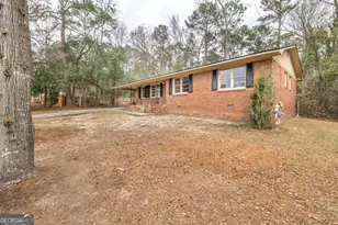 2315 Silver Pines Dr, Macon, GA 31206 - Photo 2