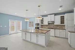 6810 Rocking Horse Ln, Cumming, GA 30040 - Photo 10
