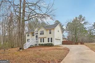 83 Huntington Ct, Newnan, GA 30265 - Photo 2