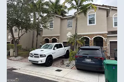 22569 SW 89th Place, Cutler Bay, FL 33190 - Photo 2