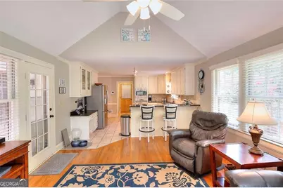 1195 Haverhill Trail, Lawrenceville, GA 30044 - Photo 10