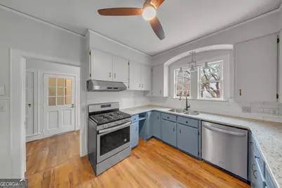 201 E Brookwood Place, Valdosta, GA 31602 - Photo 10