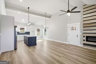 348 Bow Drive, Lavonia, GA 30553 - Photo 2