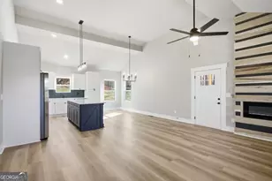 348 Bow Dr, Lavonia, GA 30553 - Photo 2