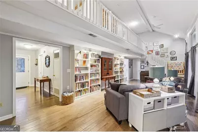 4185 Meadow Court, Marietta, GA 30066 - Photo 4