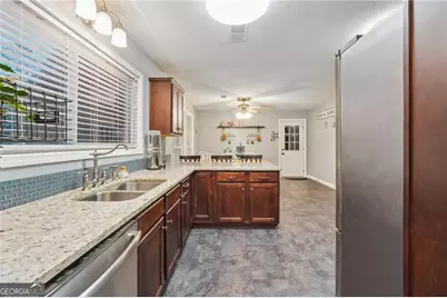 4185 Meadow Court, Marietta, GA 30066 - Photo 12