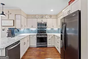 1051 Club Pl NE, Brookhaven, GA 30319 - Photo 10