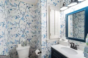 1051 Club Pl NE, Brookhaven, GA 30319 - Photo 8