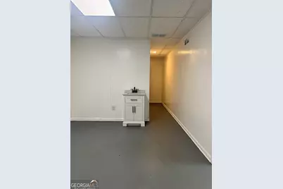 5221 N Lake Drive, Morrow, GA 30260 - Photo 4