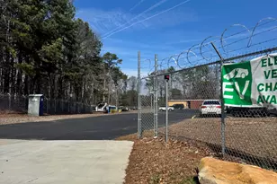 5221 N Lake Dr, Morrow, GA 30260 - Photo 1