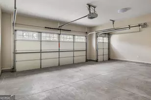 321 Cottonwood Cir, Peachtree City, GA 30269 - Photo 12