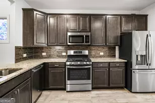 321 Cottonwood Cir, Peachtree City, GA 30269 - Photo 6