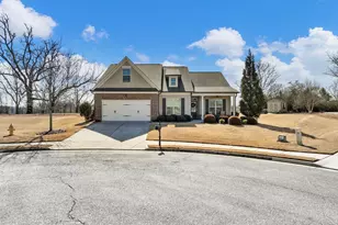 820 Lakeview Bend Cir, Jefferson, GA 30549 - Photo 2