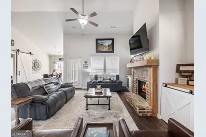 820 Lakeview Bend Circle, Jefferson, GA 30549 - Photo 8