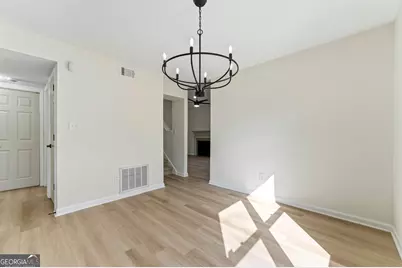 2263 Wellington Circle, Lithonia, GA 30058 - Photo 8