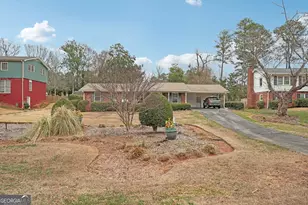 220 Jade Cove Dr, Roswell, GA 30075 - Photo 4