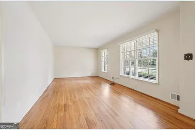 220 Jade Cove Drive, Roswell, GA 30075 - Photo 8