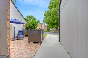 3252 Clairmont North NE NE, Brookhaven, GA 30329 - Photo 4