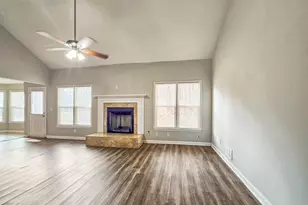 1075 To Lani Dr, Stone Mountain, GA 30083 - Photo 4