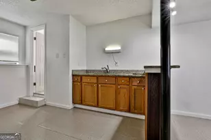 9138 Sunset Dr, Jonesboro, GA 30238 - Photo 24