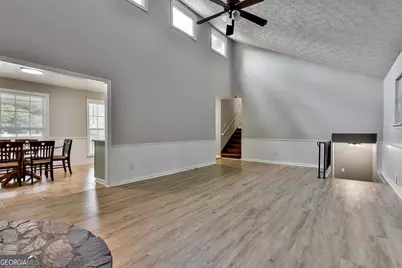 9138 Sunset Drive, Jonesboro, GA 30238 - Photo 8