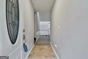 9138 Sunset Dr, Jonesboro, GA 30238 - Photo 4