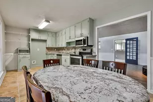 9138 Sunset Dr, Jonesboro, GA 30238 - Photo 10