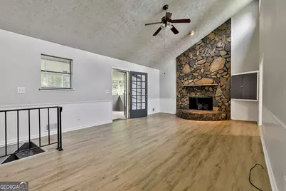 9138 Sunset Drive, Jonesboro, GA 30238 - Photo 6