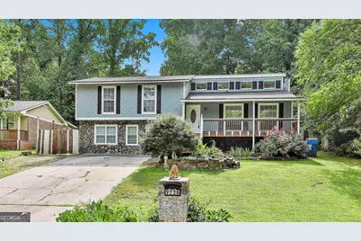 9138 Sunset Drive, Jonesboro, GA 30238 - Photo 1