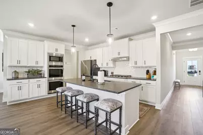 5504 Tullis Drive, Gainesville, GA 30507 - Photo 12