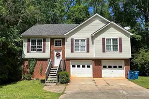 174 Spring Lake Dr, Athens, GA 30605 - Photo 1