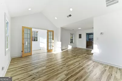 2103 Arlington Circle, Atlanta, GA 30318 - Photo 2