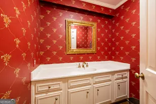 650 Moores Mill Road Square, Atlanta, GA 30327 - Photo 22