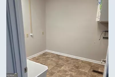 293 N Broad Street, Winder, GA 30680 - Photo 8