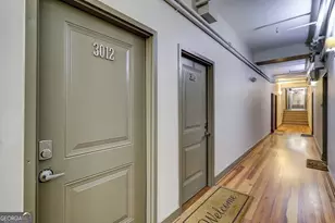 310 W Broughton St, Savannah, GA 31401 - Photo 14