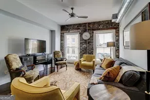 310 W Broughton St, Savannah, GA 31401 - Photo 2