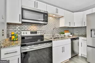 1209 N Hampton Dr, Hampton, GA 30228 - Photo 16