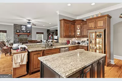 203 Westchester Drive, Macon, GA 31210 - Photo 14