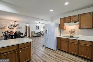 1526 Cronic Town Rd, Auburn, GA 30011 - Photo 12