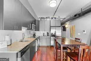 310 W Broughton St, Savannah, GA 31401 - Photo 8