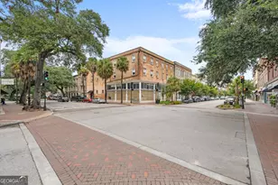 310 W Broughton St, Savannah, GA 31401 - Photo 16