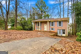 6950 Knollwood Dr, Morrow, GA 30260 - Photo 2