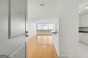 3338 Peachtree Rd NE, Atlanta, GA 30326 - Photo 4
