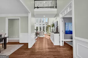 710 Falls Landing Ct, Johns Creek, GA 30022 - Photo 6