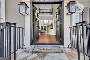 710 Falls Landing Ct, Johns Creek, GA 30022 - Photo 4