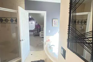 6375 Glenridge Unit Dr, Atlanta, GA 30328 - Photo 8