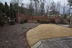 6375 Glenridge Dr Unit, Atlanta, GA 30328 - Photo 2