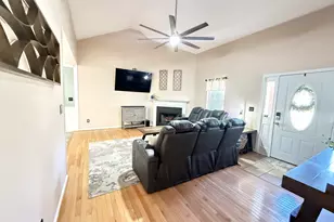 467 Grove Pointe Ct, Locust Grove, GA 30248 - Photo 6