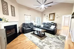 467 Grove Pointe Ct, Locust Grove, GA 30248 - Photo 4